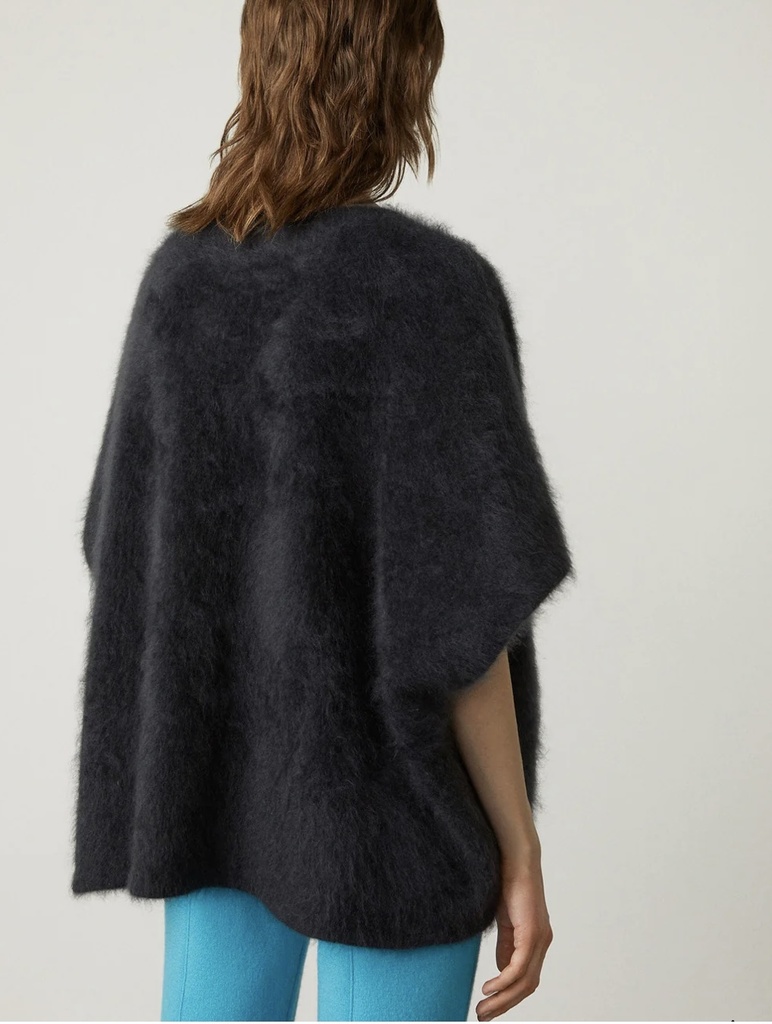 LISA YANG PULL PONCHO PLUCHE SM